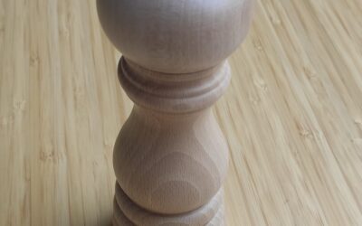 Peugeot Paris u’Select manual pepper mill in natural wood 18 cm